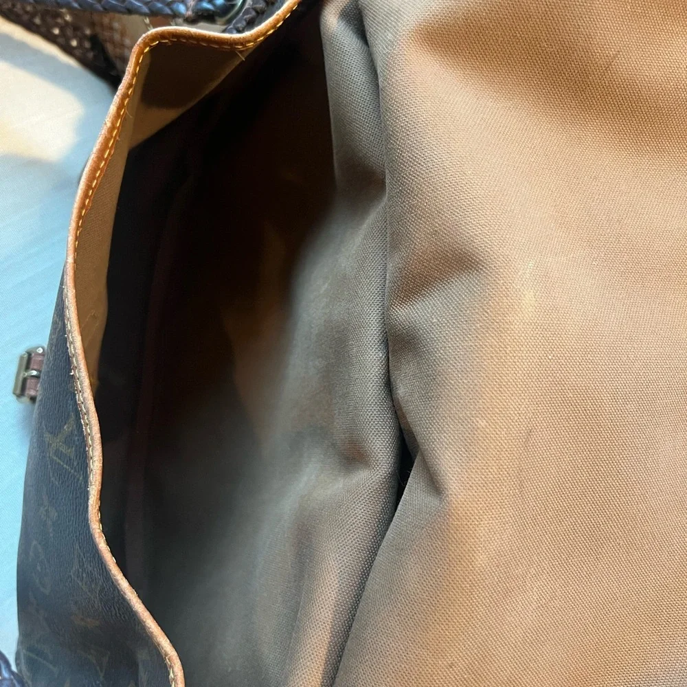 Louis Vuitton Dark Brown Monogram Crossbody Bag - Picture 6 of 11